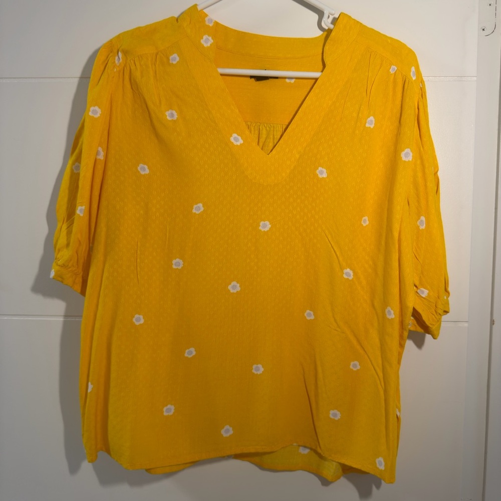 Ann Taylor Bright Yellow V-Neck Short Sleeve Blouse with White Floral Dots